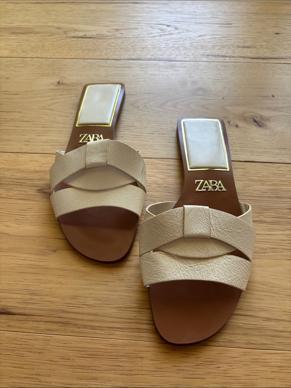 Zara Cream Leather Knot-Front Slide Sandals